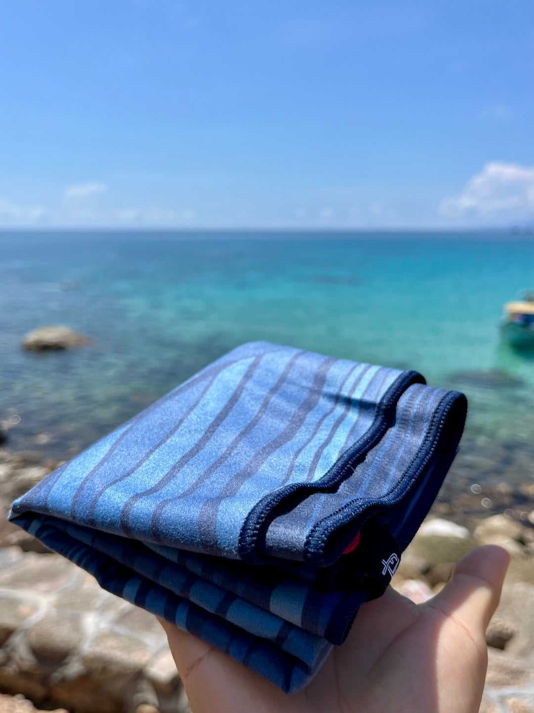 Midnight Surf Dive Towel - 45 x 95 cm